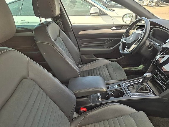 Volkswagen Passat 5 of 5