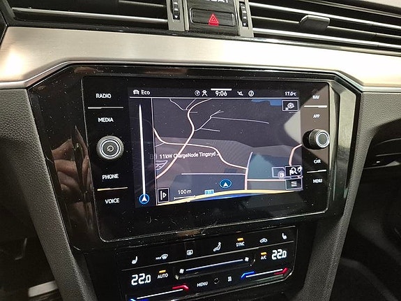 Volkswagen Passat Alltrack 5 of 10