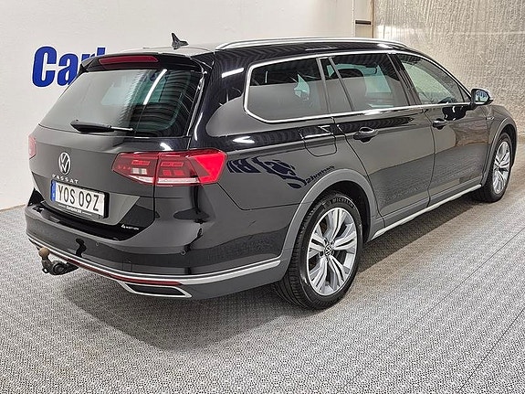 Volkswagen Passat Alltrack 4 of 11