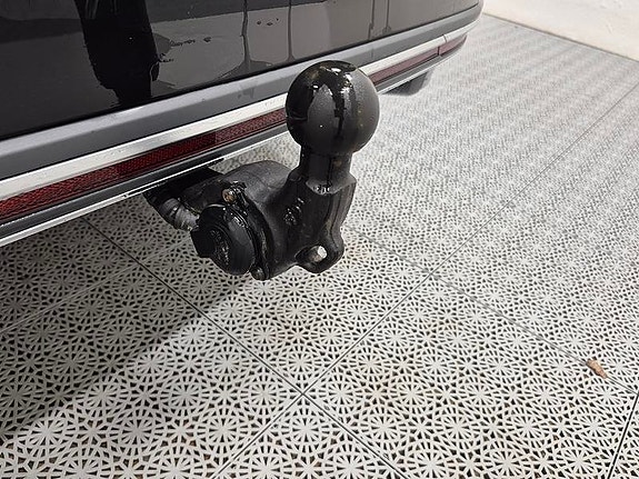 Volkswagen Passat Alltrack 10 of 11