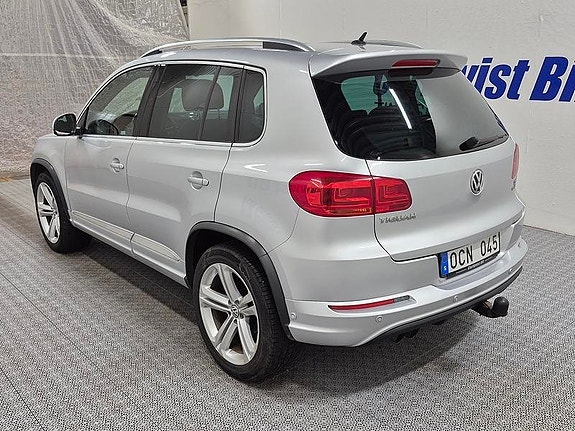 Volkswagen Tiguan 3 of 8