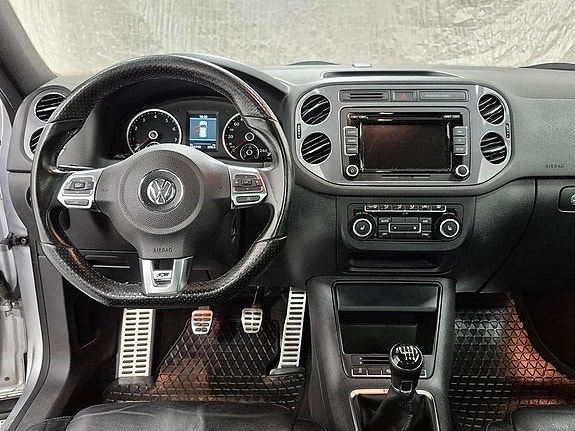 Volkswagen Tiguan 6 of 8