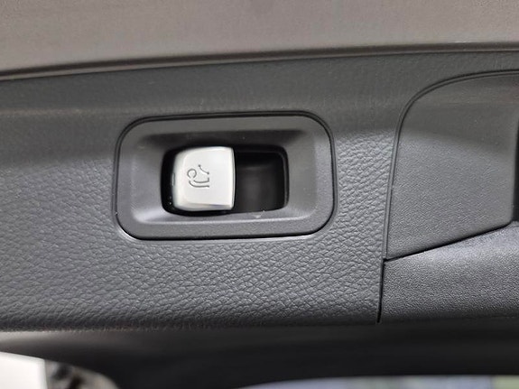Volkswagen Passat 11 of 13