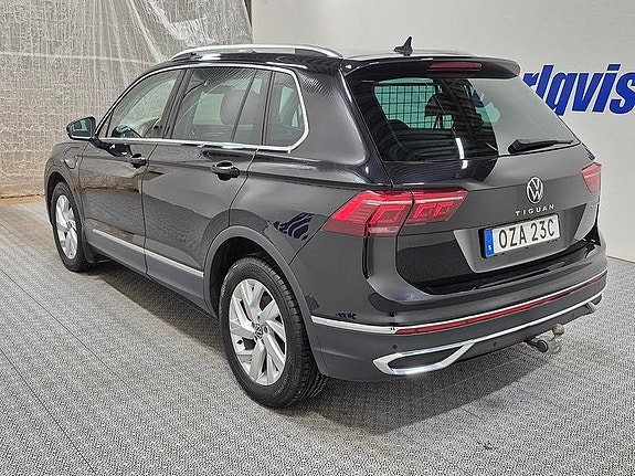Volkswagen Tiguan 5 of 12