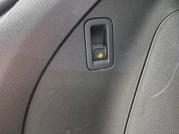 Volkswagen Tiguan 11 of 12