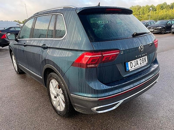Volkswagen Tiguan 4 of 5