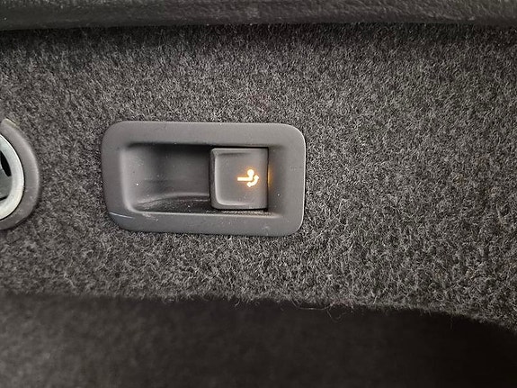 Volkswagen Passat 10 of 13