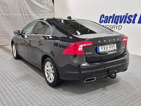 Volvo S60 5 of 7