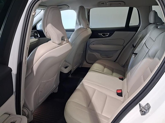 Volvo V60 3 of 6