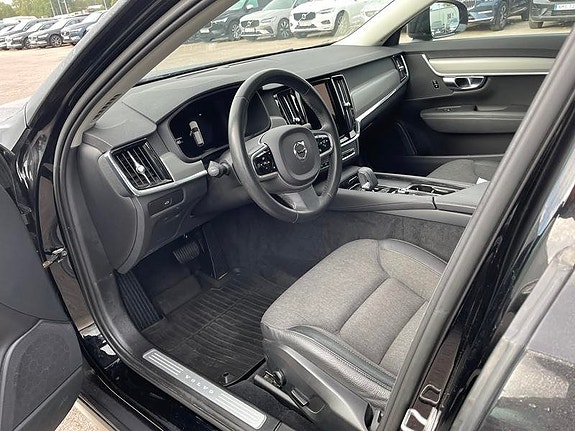 Volvo V90 Cross Country 5 of 5