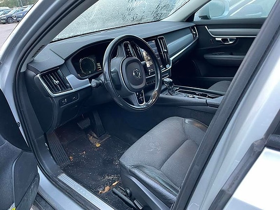 Volvo V90 Cross Country 5 of 5
