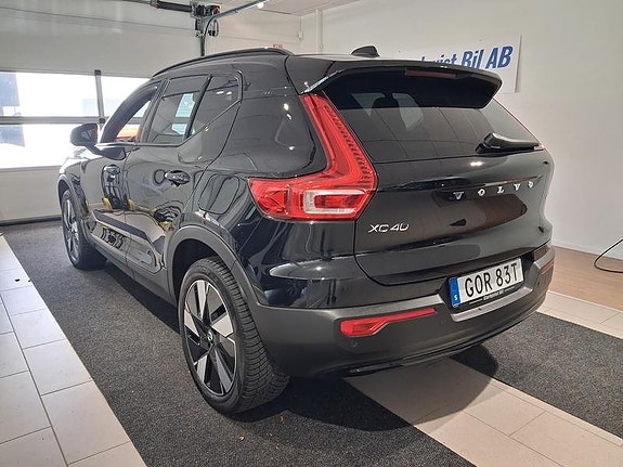 Volvo XC40 5 of 6