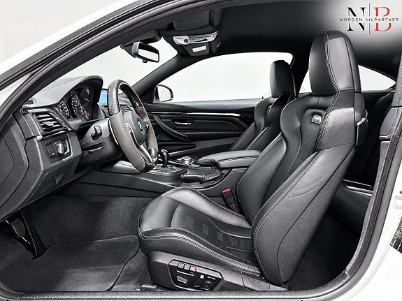BMW M4 17 of 30