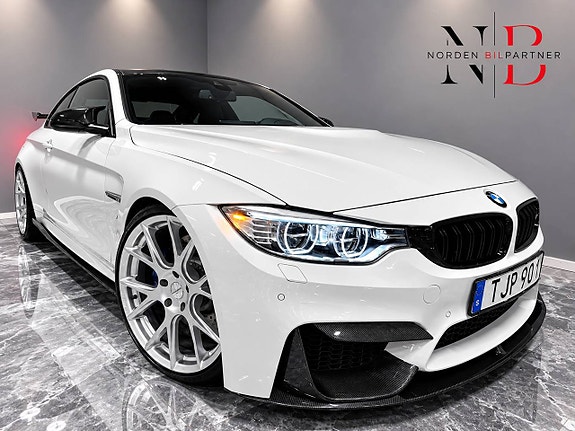 BMW M4 2 of 30