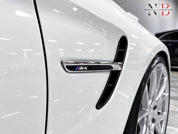 BMW M4 13 of 30