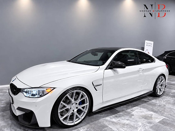 BMW M4 4 of 30