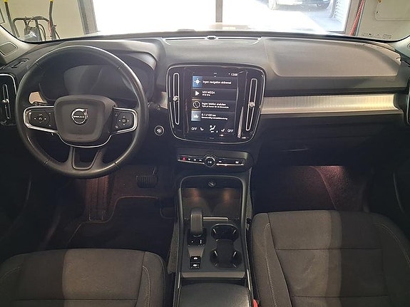 Volvo XC40 5 of 6