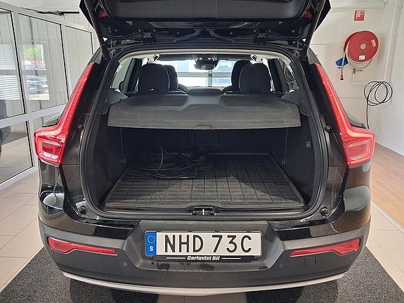 Volvo XC40 3 of 6