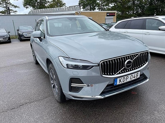 Volvo XC60 2 of 5