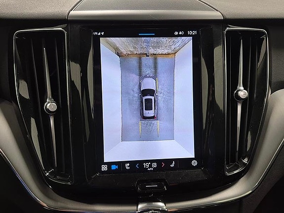Volvo XC60 9 of 11