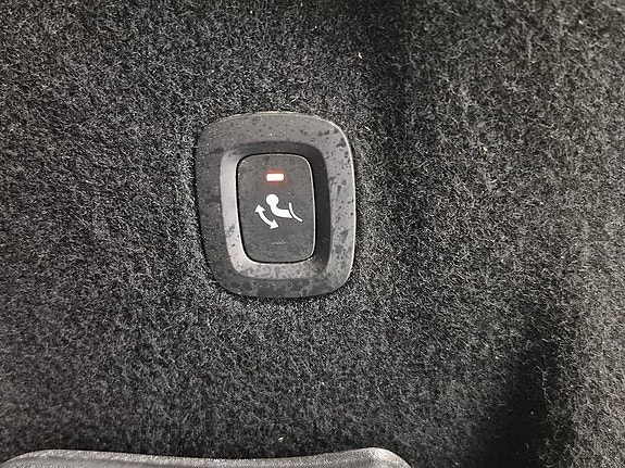 Volvo XC60 8 of 10