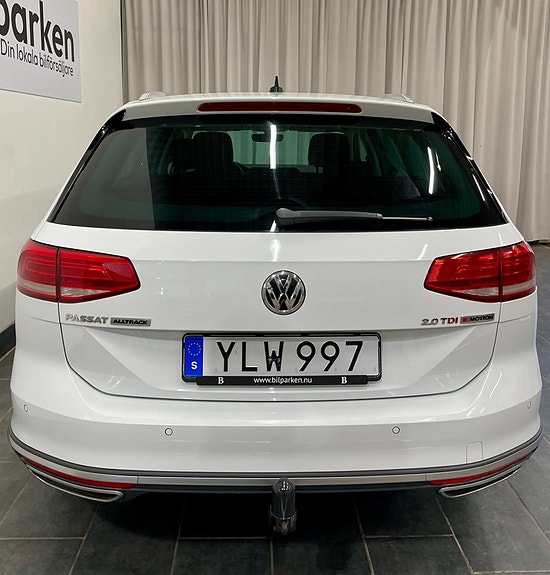 Volkswagen Passat Alltrack 23 of 23