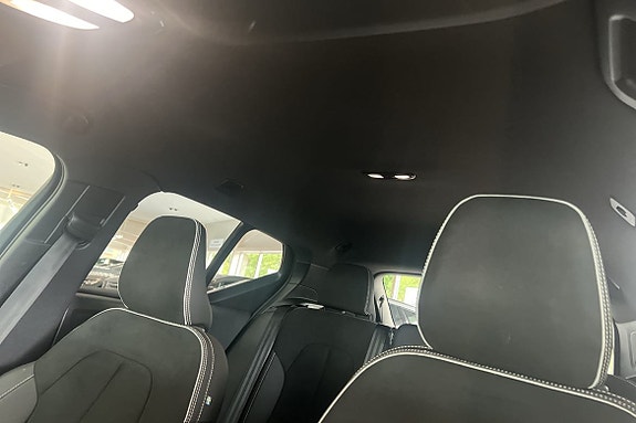 Volvo EX40 20 of 29