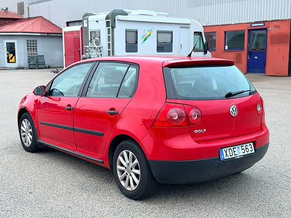 Volkswagen Golf V 7 of 16
