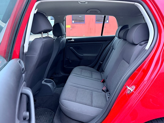Volkswagen Golf V 10 of 16