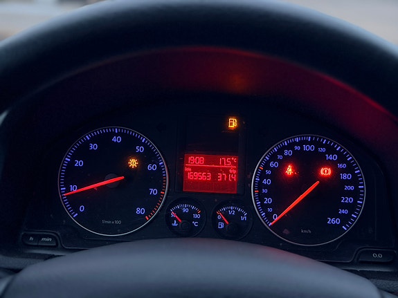 Volkswagen Golf V 15 of 16