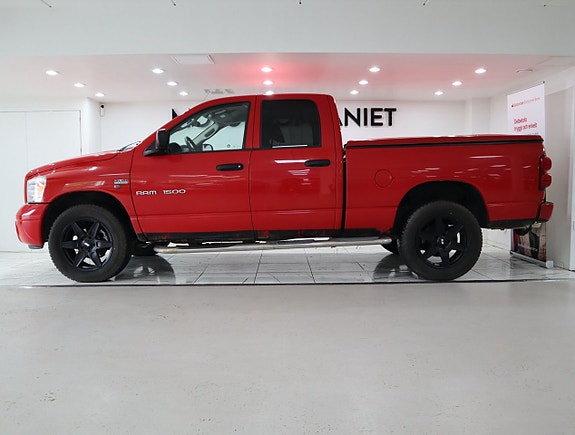 Dodge RAM 1500 3 of 18