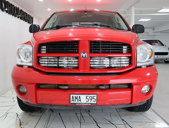 Dodge RAM 1500 2 of 18