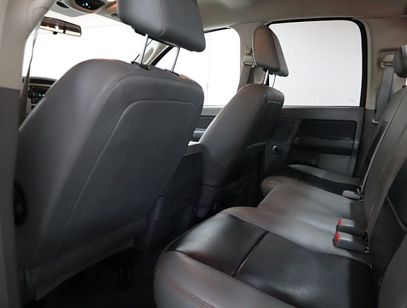 Dodge RAM 1500 11 of 18