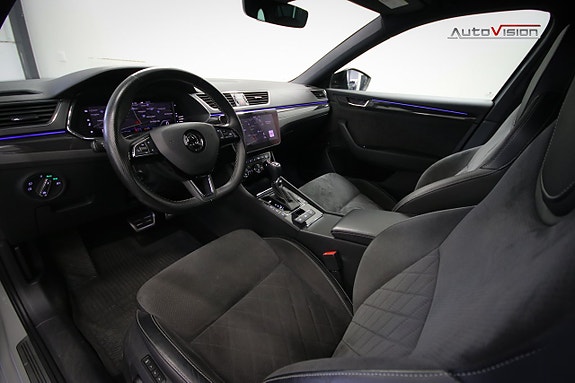 Skoda Superb 10 of 30