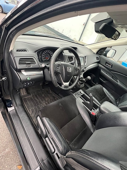Honda CR-V 22 of 30