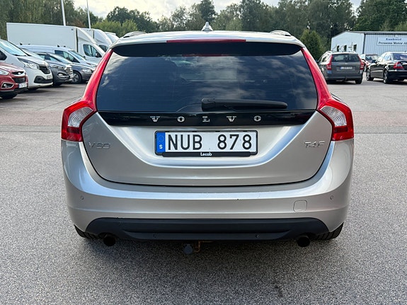 VOLVO V60 T4F 180CH - ETHANOL - POWERSHIFT - MOMENTUM - ATTELAGE - 166.000 KMS