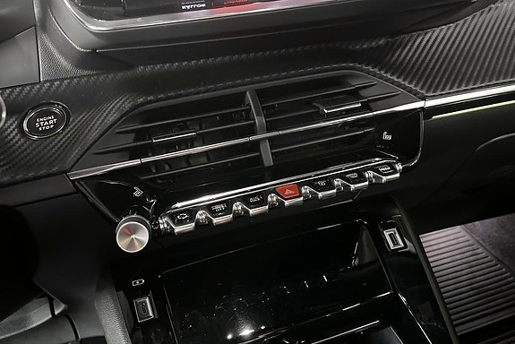 Peugeot 2008 13 of 19