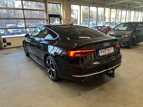 Audi A5 4 of 29