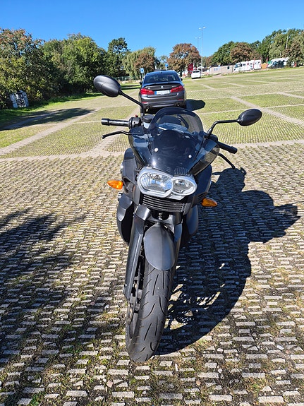 BMW K 1200 R 3 of 6