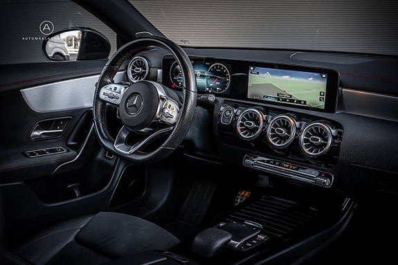 Mercedes-Benz CLA250 e 13 of 23