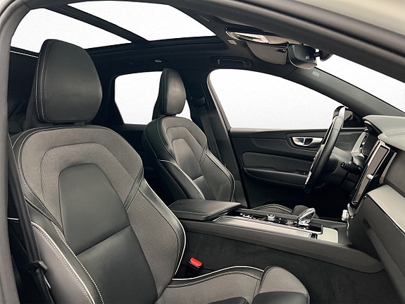 Volvo XC60 29 of 30