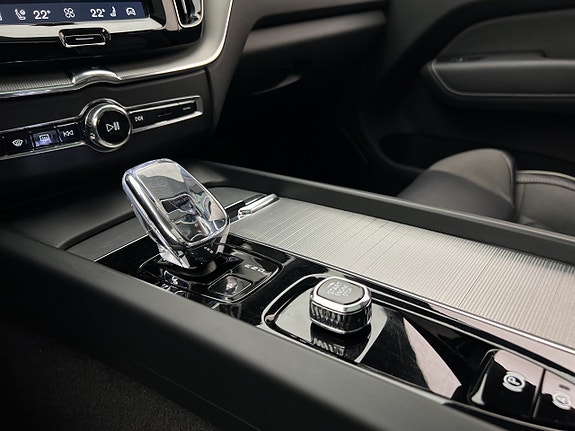 Volvo XC60 27 of 30