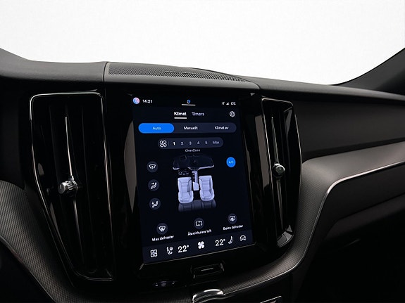 Volvo XC60 24 of 30