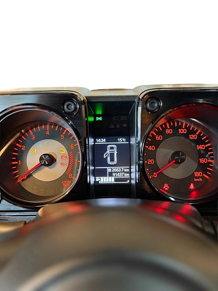 Suzuki Jimny 13 of 13