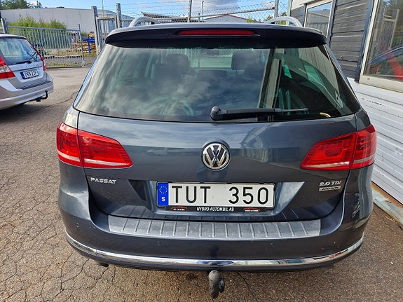 Volkswagen Passat 13 of 13