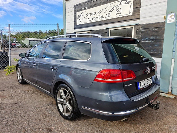 Volkswagen Passat 12 of 13