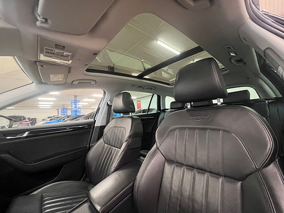 Skoda Superb 9 of 19