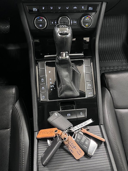 Skoda Superb 17 of 19