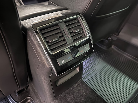 Skoda Superb 11 of 19