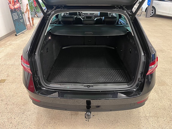Skoda Superb 12 of 19